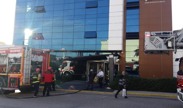 Kocaeli'de Deniz Ticaret Odası'nda yangın paniği