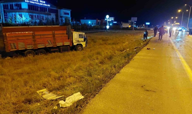 Konya'da kamyon tıra çarptı: 1 yaralı