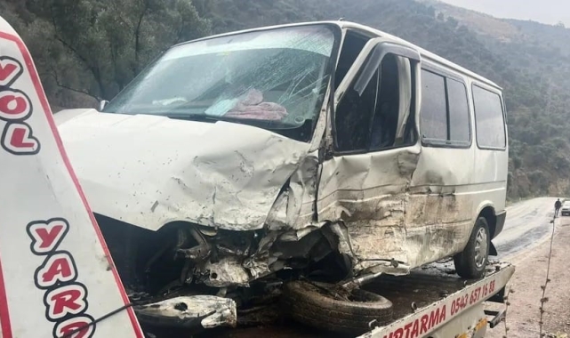 Köşk'te iki minibüs çarpıştı: 2 yaralı