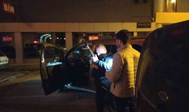 Kovalamacada yakalanan araçtan pompalı tüfek çıktı