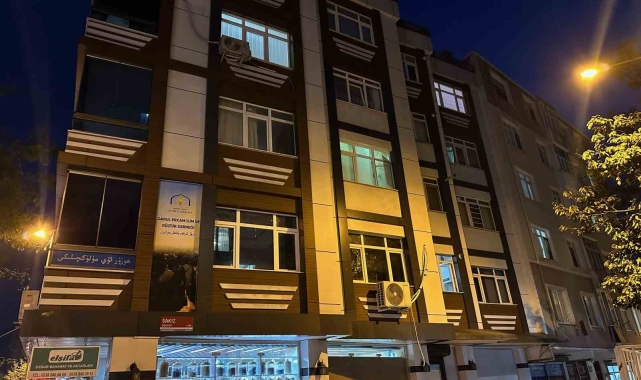 Küçükçekmece'de iki grup arasındaki kavga kanlı bitti: 1 ölü