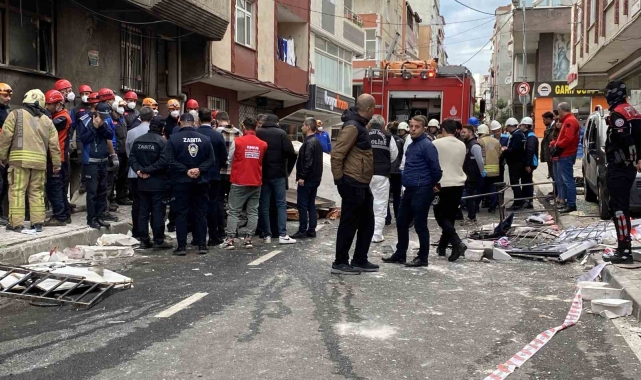 Küçükçekmece'de meydana gelen doğalgaz kaynaklı patlama anı kamerada
