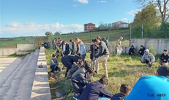 KUR’AN KURSU ÖĞRENCİLERİNDEN ÖRNEK DAVRANIŞ!