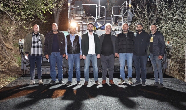 Kütahya Belediyesinden gece gündüz asfalt mesaisi