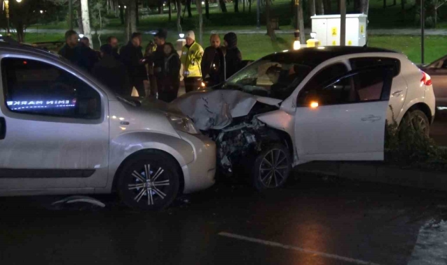 Kütahya'da trafik kazası: 2 yaralı