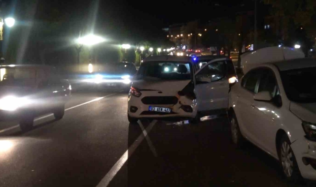 Kütahya'da zincirleme trafik kazası: 1 yaralı