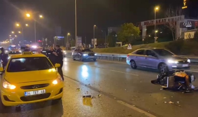 Maltepe'de motosiklet ticari taksiye arkadan çarptı: 1 ağır yaralı