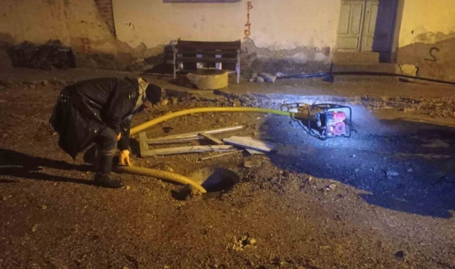 Manisa Büyükşehir ve MASKİ, sağanak yağış boyunca sahadaydı