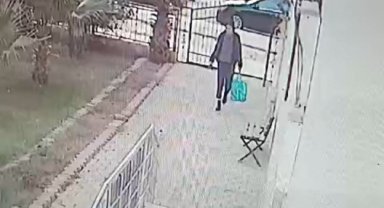 Mardin'de ayakkabı hırsızlığı güvenlik kamerasına yansıdı