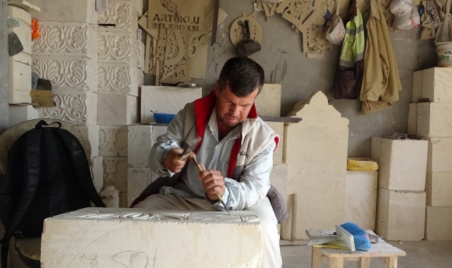 Mardin'in 'beyaz elmas'ı usta ellerde sanata dönüşüyor