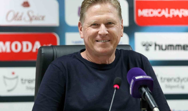 Markus Gisdol: "11 yıl sonra gelen galibiyet bizi mutlu etti"