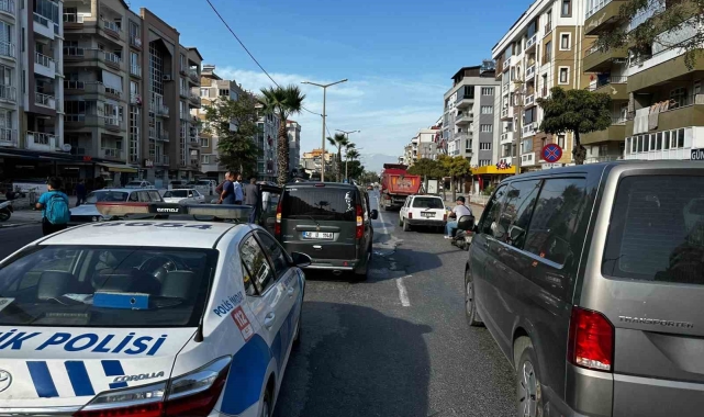 Milas'ta zincirleme trafik kazası: 1'i çocuk 2 kişi yaralandı