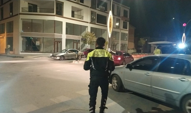 Motosiklet ile otomobil çarpıştı: 1 yaralı