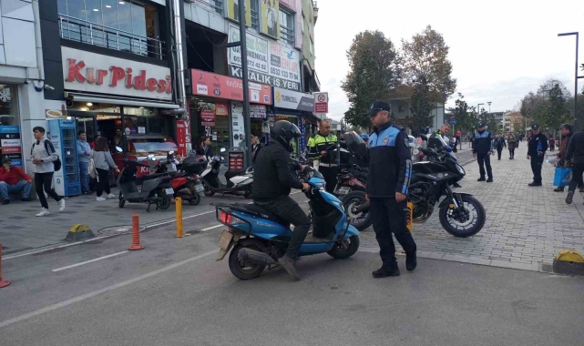 Motosiklet sürücülerine 5 bin lira ceza kesildi