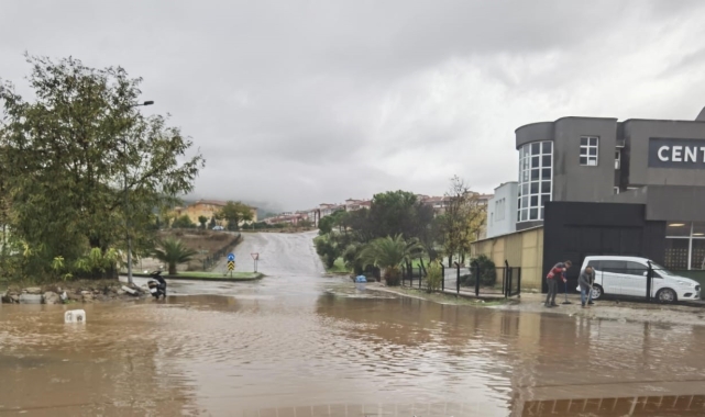 Muğla'da şiddetli yağış etkili oldu