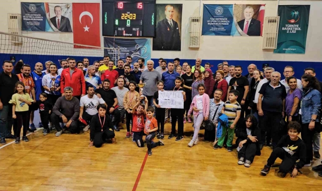 Nazilli'de öğretmenlerin 100. yıl şampiyonu NAMTAL oldu