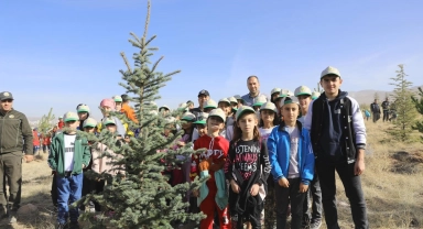 Niğde'de cumhuriyetin 100. yılında 100 bin fidan toprakla buluşuyor