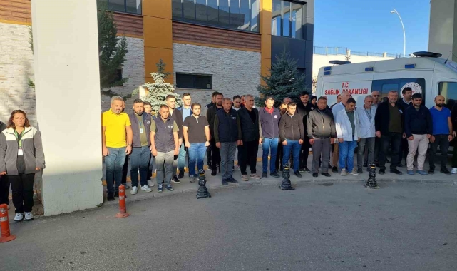 Niğde'de sağlık çalışanları Gazi Mustafa Kemal Atatürk'ü saygı ile andı