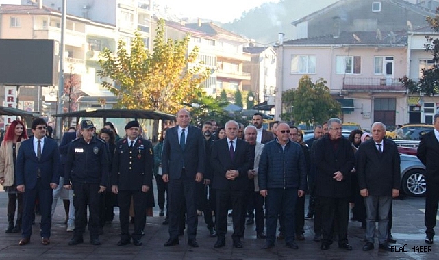 ÖĞRETMENLER GÜNÜ PROGRAMI DÜZENLENDİ