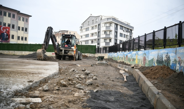 Okul bahçeleri bakım onarıma girdi
