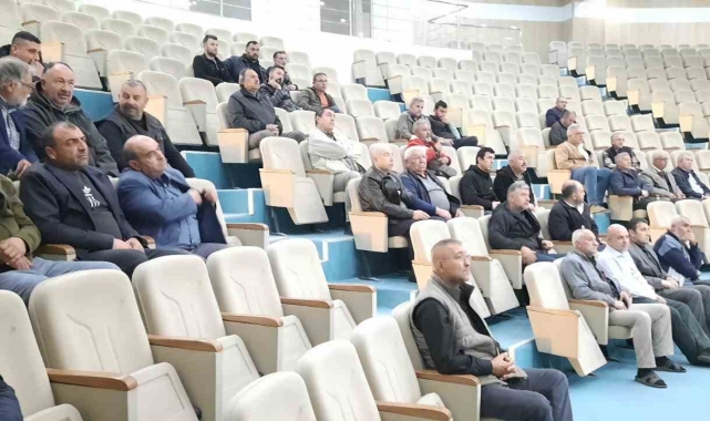 Okul servis aracı şoförlerine eğitim verildi
