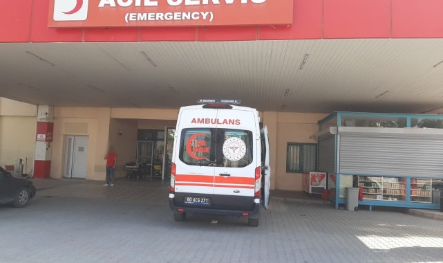 Okulda dağıtılan tarihi geçmiş gofretten yiyen 15 öğrenci hastaneye kaldırıldı