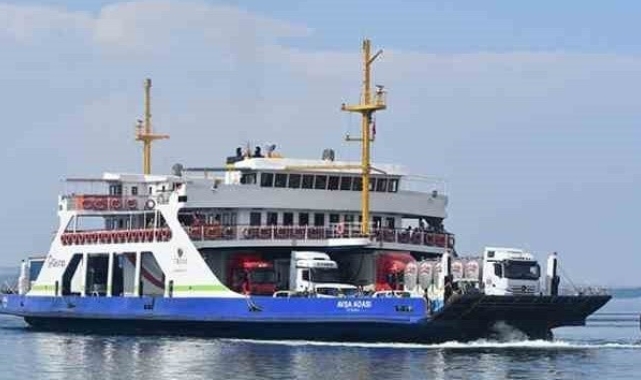 Olumsuz hava sebebiyle feribot seferleri iptal edildi