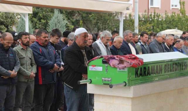 Ormanlık alanda topladıkları mantarı yediler, anne öldü, baba ve oğlu tedavi altında
