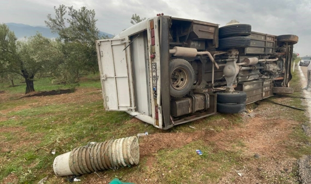 Osmaniye'de servis minibüsü kaza yaptı: 2 yaralı