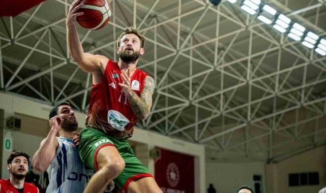 P. Karşıyaka, dış sahadaki kötü gidişatı sonlandırdı