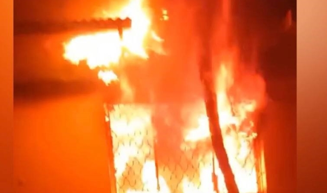 Patlayan klima motoru evi yaktı