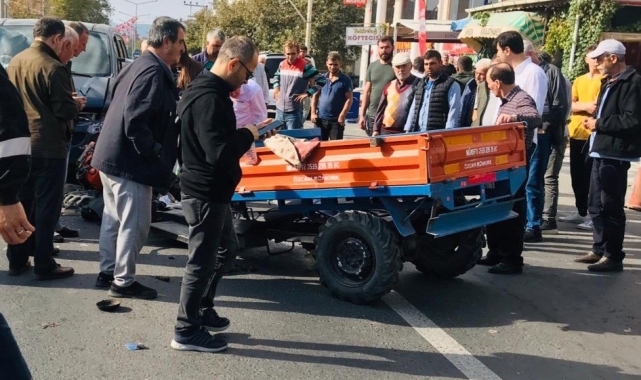 Patpatla minibüs çarpıştı: 1 yaralı