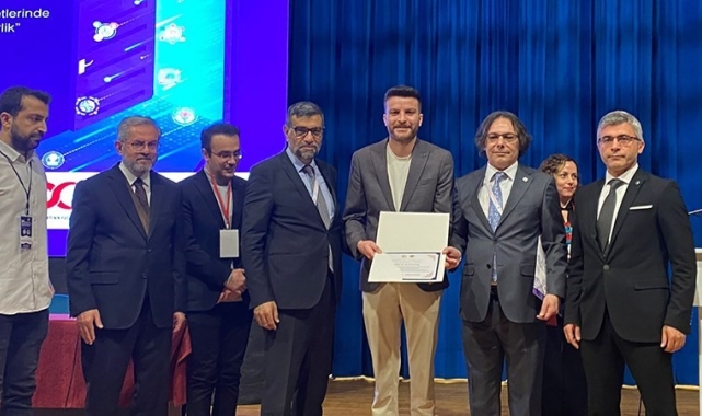 Psikoloji alanında yılın genç araştırmacısı ödülü ETÜ'ye geldi