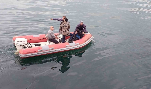 Rize'de sahilde gezen 11 yaşındaki çocuk denize düştü