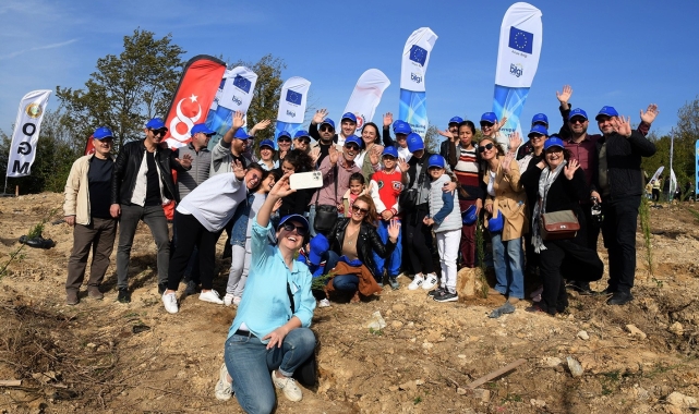 Samsun AB Bilgi Merkezi'nden fidan dikme etkinliği
