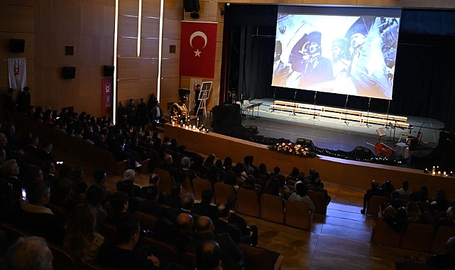 ŞİİRLERLE VE SEVDİĞİ TÜRKÜLERLE ANILDI!