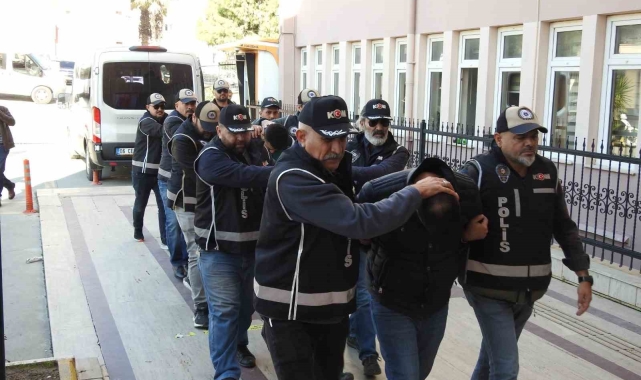 Söke&#039;de göçmen kaçakçılığı operasyonu: 12 yakalama
