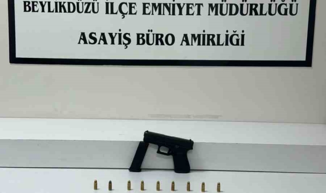 Sosyal medya fenomeni Banu Parlak gözaltına alındı: Evinden ruhsatsız silah çıktı