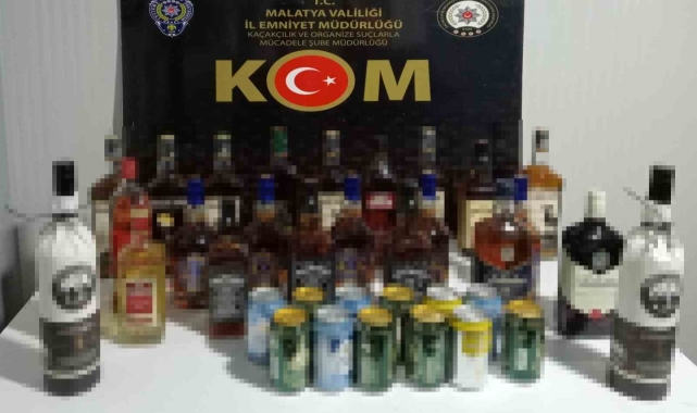 Şüphe üzerine durdurulan araçta kaçak alkol ele geçirildi