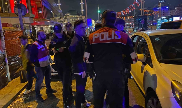 Taksim'de helikopter destekli huzur uygulaması: Denetimde pompalı tüfek ele geçirildi