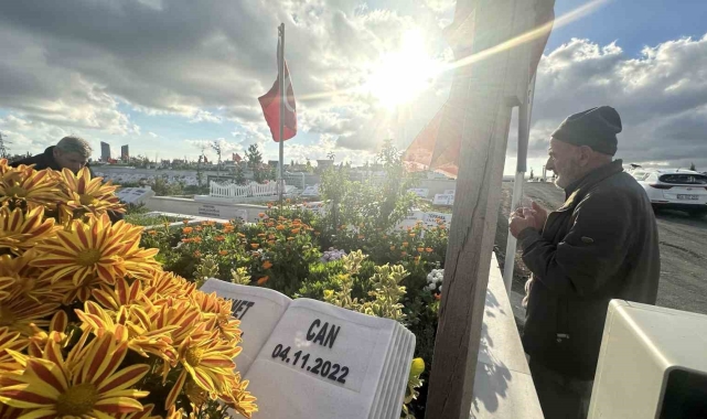 Taksim'deki terör saldırısında oğlunu ve gelinini kaybeden Mustafa Topkara: "Çocuklara ailesinin öldüğünü halen söyleyemedik"