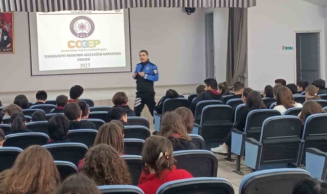 'Teknolojiyi Abartma Geleceğini Karartma' projesiyle öğrenciler bilinçleniyor