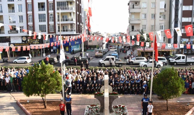 Toroslar, Atatürk'ü özlem ve saygıyla andı