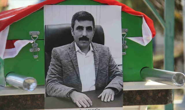 Trafik kazasında hayatını kaybeden İş-Kur Müdürü toprağa verildi
