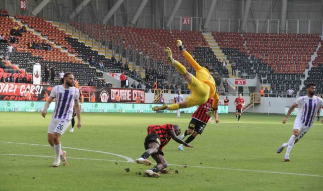 Trendyol 1. Lig: Ahlatcı Çorum FK: 2 - Ankara Keçiörengücü: 3