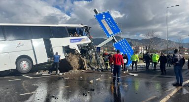 Tur otobüsü kazasında ölü sayısı 3'e yükseldi
