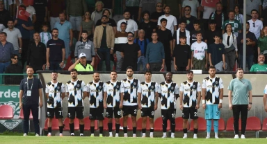 Turgutluspor zirveden kopmuyor