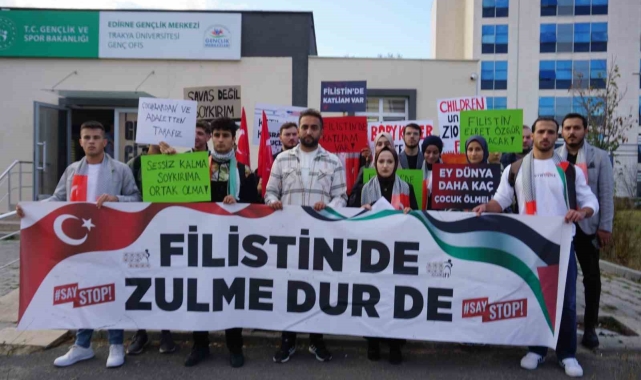 Üniversite öğrencileri Filistin'e destek için bir araya geldiler