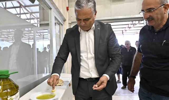 Uysal, 'Zeytin rekoltemizi arttırmamız lazım'
