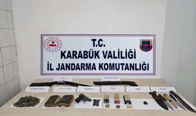 Uyuşturucu, tarihi eser ve silahla yakalandı